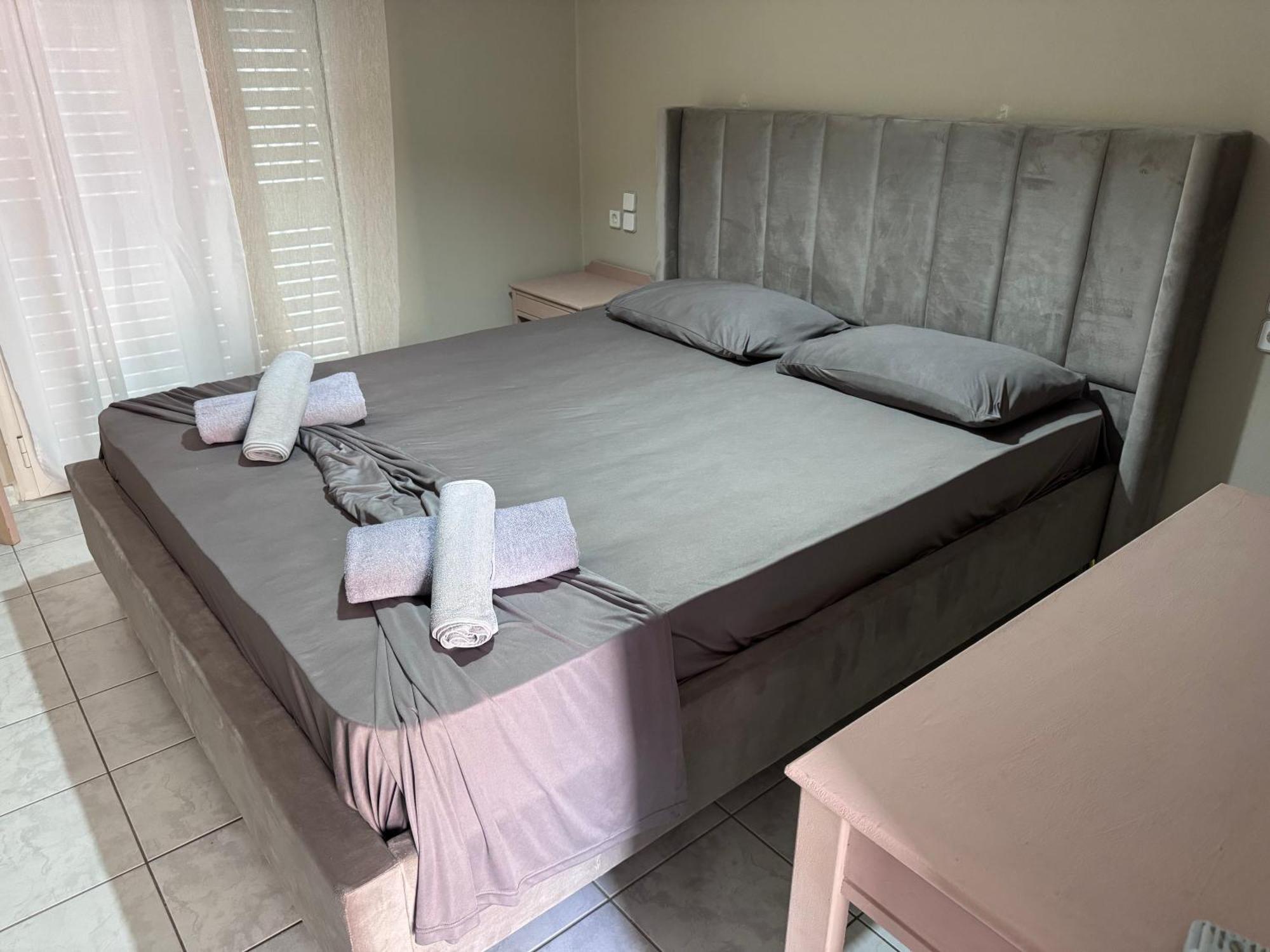 Golden View Apartment Agia Pelagia  Exterior photo
